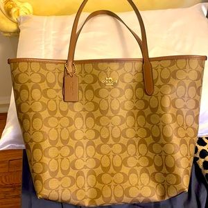 Coach designer handbag gently used
